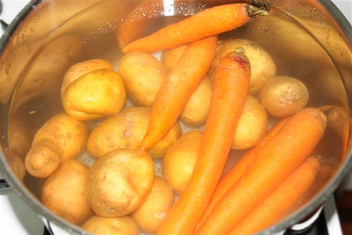 cartofi morcovi la fiert
