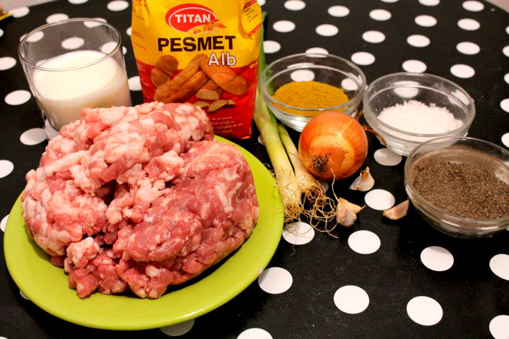 ingrediente chiftelute de porc