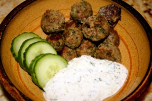 bulete din carne de miel cu menta